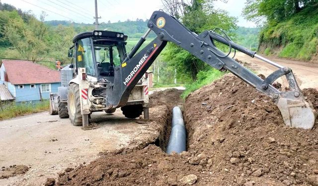 Yığılca Naşlar köyünde altyapı çalışmaları sürüyor