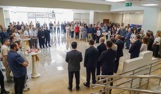 BARÜ ailesi geleneksel bayramlaşma programında bir araya geldi