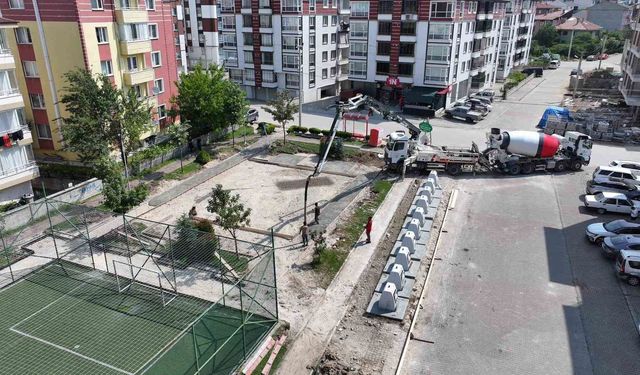 Bolu'da çocukların oyun alanları yenileniyor
