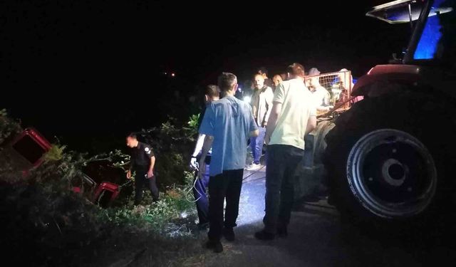 Hafif ticari araç şarampole yuvarlandı: 1 yaralı