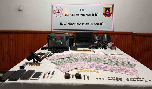 Kaçak kazı operasyonunda 13 şüpheli gözaltına alındı