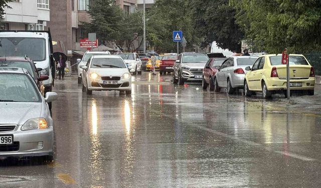 Bolu'da sağanak etkili oldu