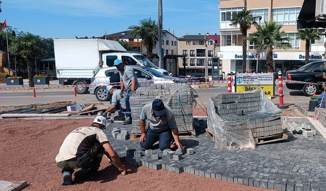 Kandıra'nın yeni meydanı şekilleniyor