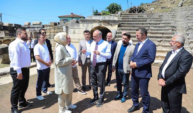 Sayan Kaya, Konuralp'e hayran kaldı