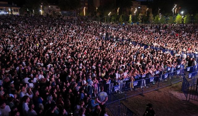 30 bin kişi aynı coşkuda buluştu