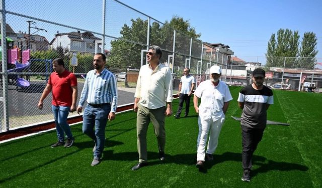 Kartepe'ye iki yeni halı saha