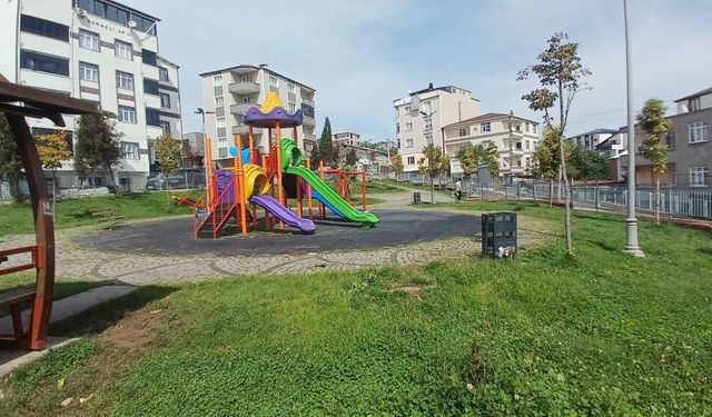 Parklar ve oyun alanları yenileniyor
