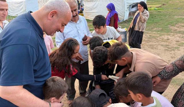 Başkan Yılmaz Yıldız, mevsimlik tarım işçilerinin çocuklarıyla buluştu