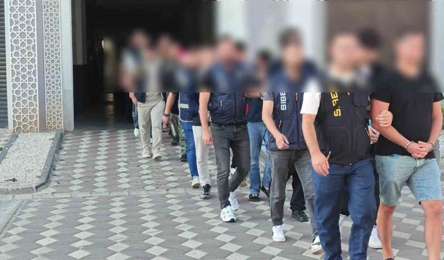Borsa yatırımı vaadiyle 4,5 milyon liralık vurgun: 8 tutuklama