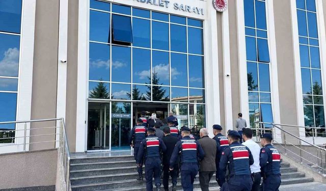 Bilişim dolandırıcılığına 2 ilde operasyon: 7 tutuklama