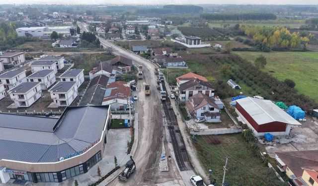 Düzce'de 600 metrelik yol trafiğe kapatıldı