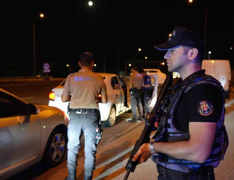 İstanbul ile Ankara’nın köprüsü Bolu geçişinde NATO denetimleri