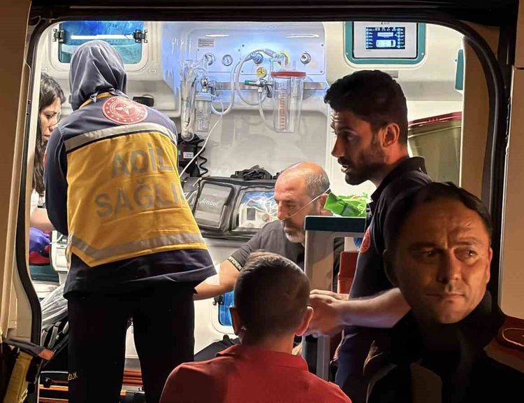 ‘Doğal gaz patlaması’ ihbarı, ocakta unutulan yemek çıktı