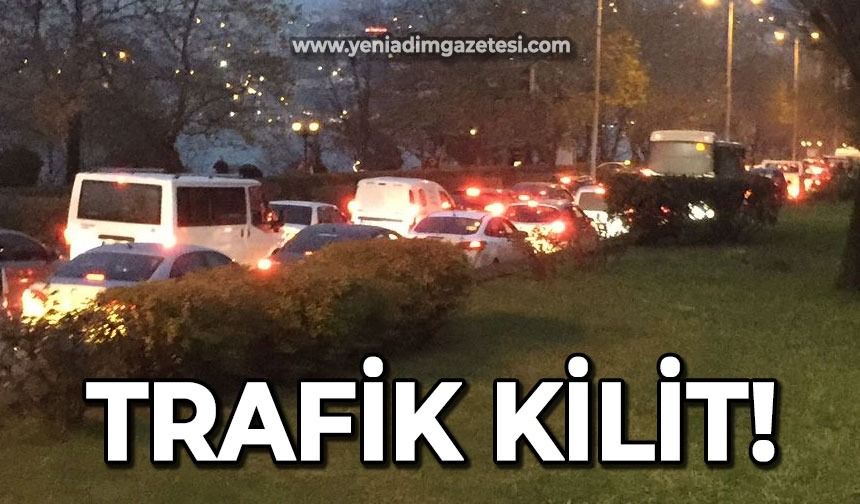 Zonguldak'ta trafik kilit!