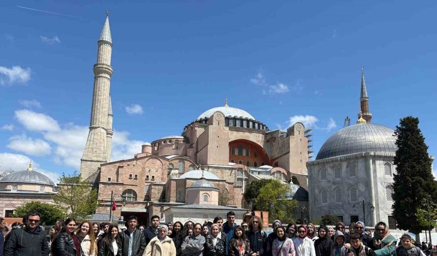 İstanbul’u gezdiler