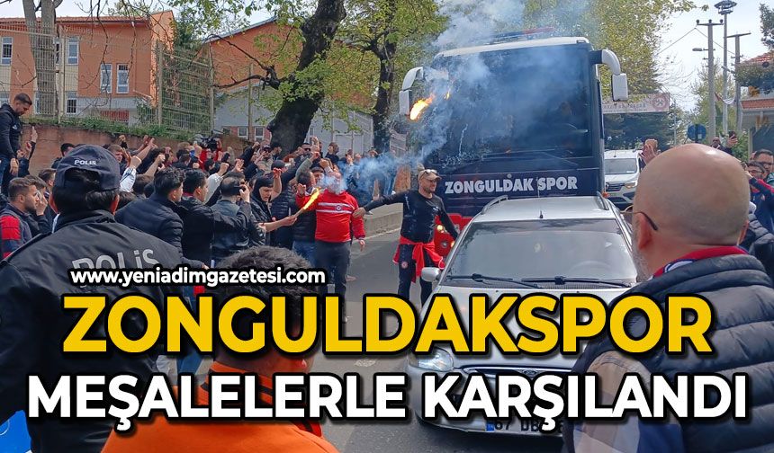 Zonguldakspor meşalelerle karşılandı
