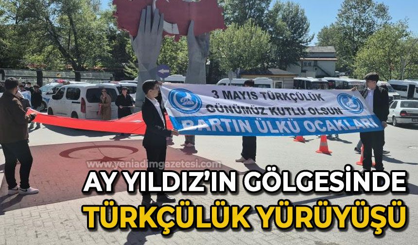 Ay yıldızın gölgesinde Türkçülük yürüyüşü