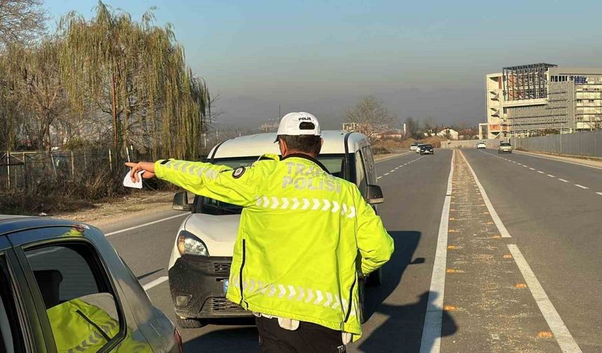 240 araç trafik men edildi