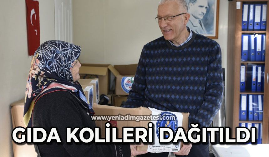 Gıda kolileri dağıtıldı