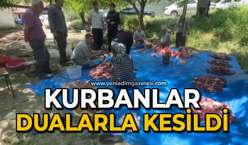 Kurbanlar dualarla kesildi