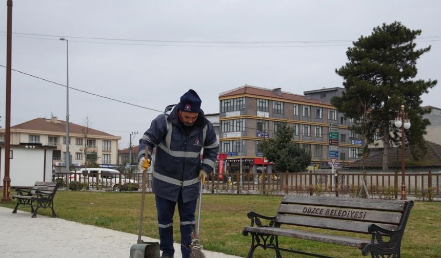 Binlerce ton atık bertaraf edildi