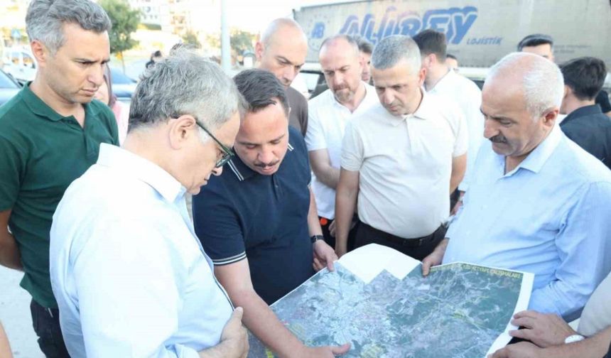 Yatırımları inceledi