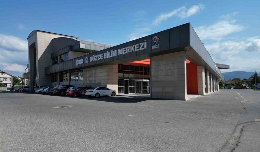 Yaz Akademisi Bilim Merkezi’nde başlıyor