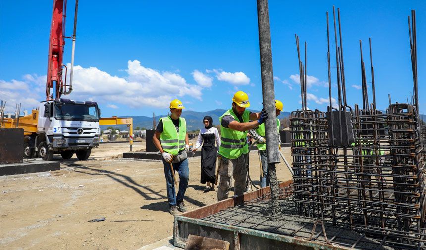 Sanayi sitesinin 2 etabı için temeller atıldı