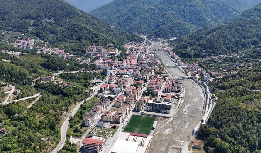 Büyük sel felaketinin 4'üncü yıl dönümü: Bir ilçe yeniden inşa edildi