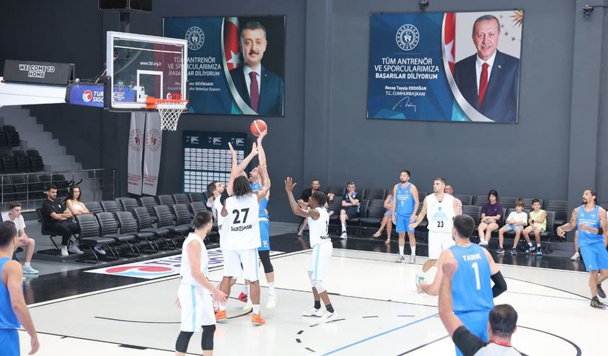 Çayırova Belediyesi, hazırlık maçında Balıkesir Büyükşehir Belediyespor’u mağlup etti