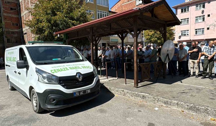 Gurbetçi memleketinde toprağa verildi