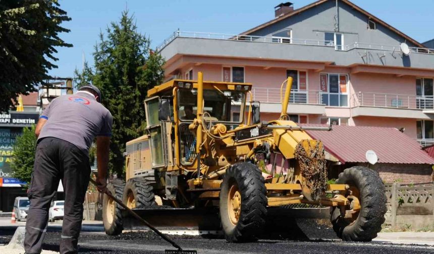 Kaldırımlar yenileniyor