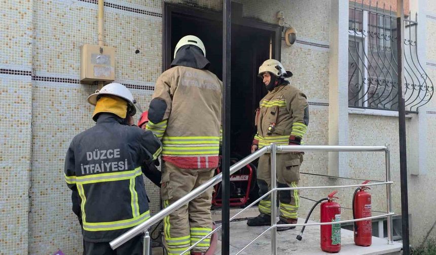 Sabah saatlerinde korkutan yangın