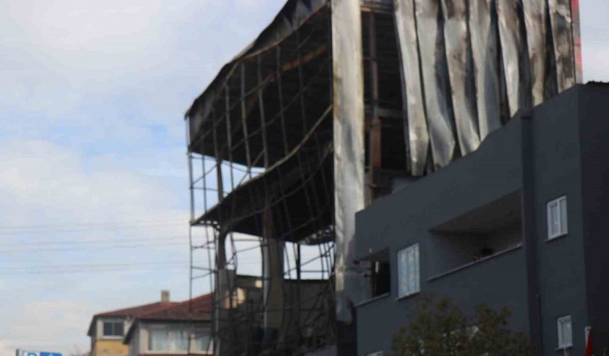 Yangına ilişkin belediye başkanı yardımcısı ile 4 kişi açığa alındı