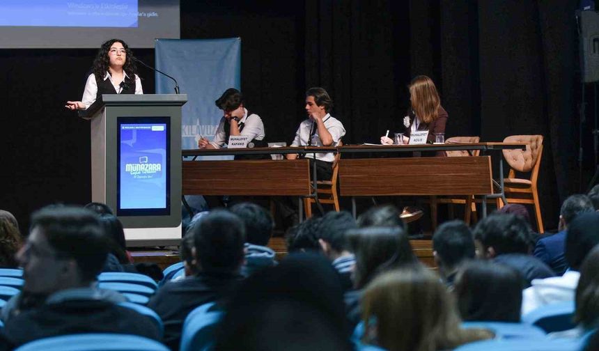 Genç münazırlar, 'Bi' diyeceğim var' dedi