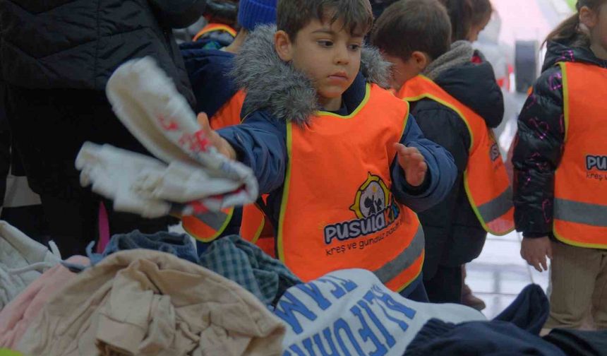 Minik ellerden, büyük destek eli