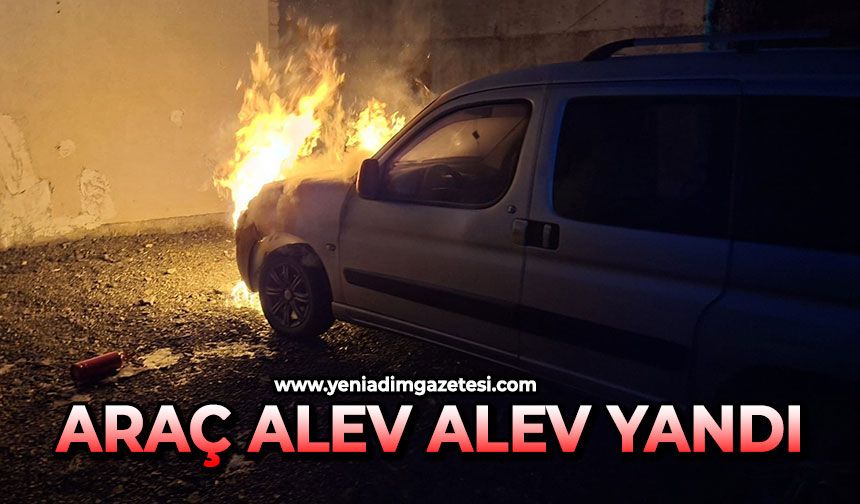 Araç alev alev yandı