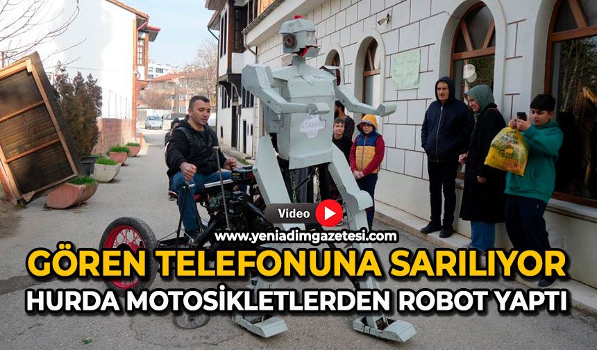 Gören telefonuna sarılıyor: Hurda motosikletlerden robot yaptı