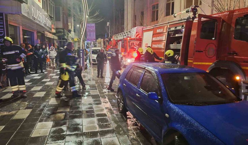 Gece saatlerinde korkutan yangın