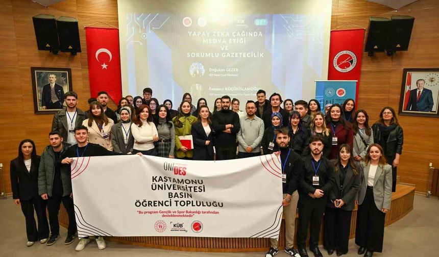 Kastamonu Üniversitesi'nde yapay zeka ve medya etiği masaya yatırıldı