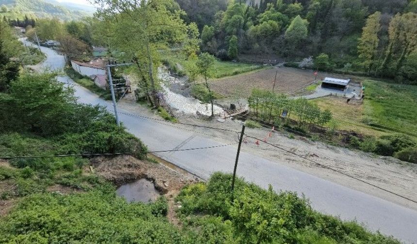 Kurban Bayramı öncesi atıklarını dereye akıtan çiftliğe ceza