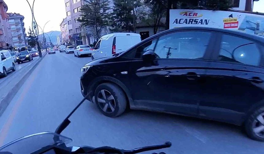 Trafik tartışmasında gerçeği kask kamerası ortaya çıkardı