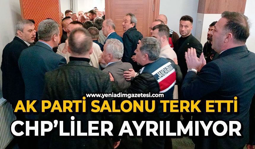 Ak parti salonu terk etti: CHP’liler ayrılmıyor