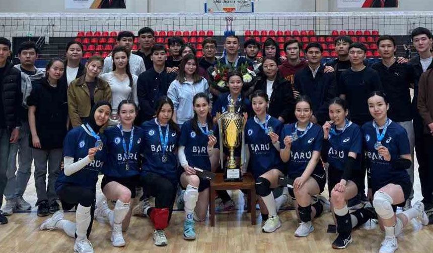 Voleybol turnuvasında Kazakistanlı öğrenciler şampiyon oldu.