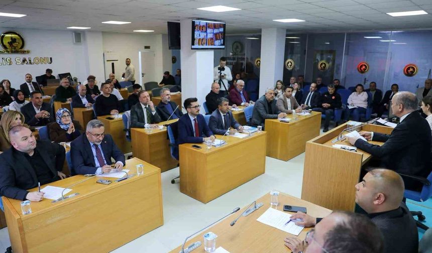 Başkan Özlü, 'Şehrimiz büyüyor, gelişiyor ve güçleniyor'