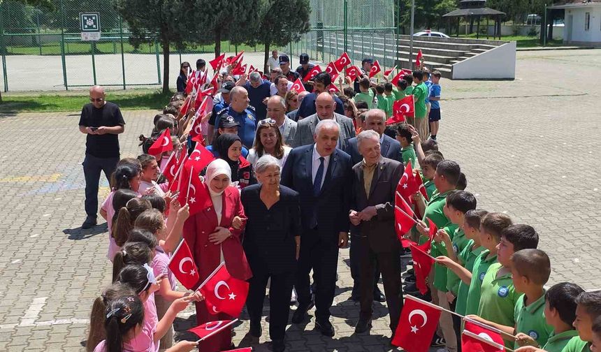 Düzce'de şehit ailesini duygulandıran salon açılışı