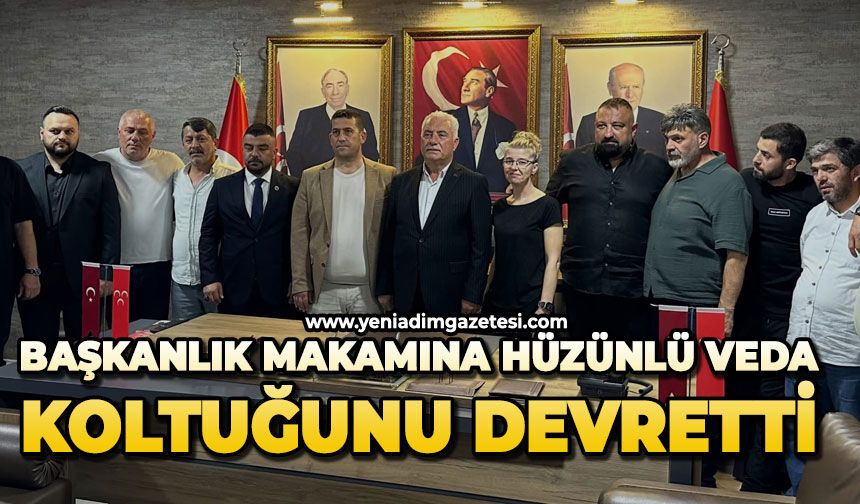 Başkanlık makamına hüzünlü veda: Koltuğunu devretti