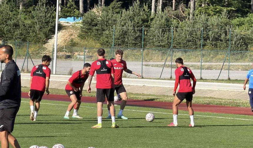 Çorum FK, Topuk Yaylası'nda çalışmalarını sürdürüyor
