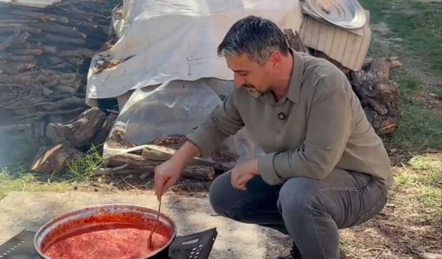 Başkan Bozkurt tencere başında armut pekmezini tanıttı