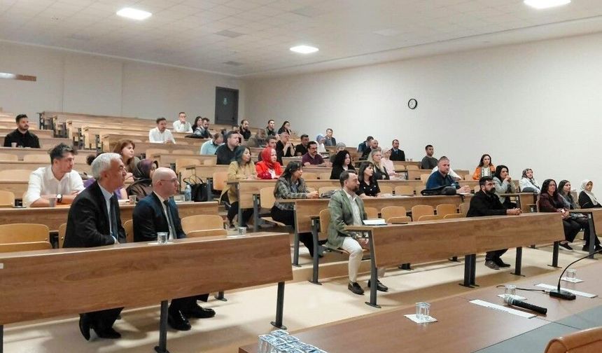 Kastamonu Üniversitesinde 'Eğiticilerin Eğitimi Sertifika Programı' başladı